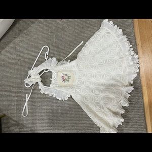 White dollcake dress